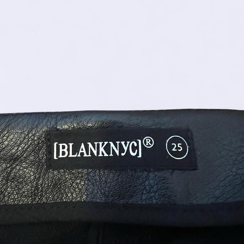BlankNYC Black Faux Leather Moto Mini Skirt Zip Detail Y2K Size 25 - Picture 6 of 9